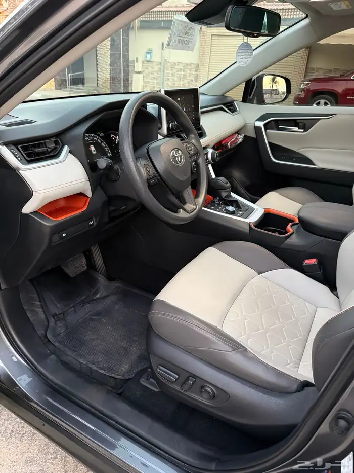 تويوتا راف فور 2024 ادفنشر فل كامل بحاله الوكاله 27