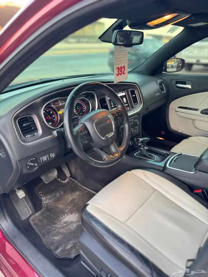 للبيع دوج تشارجر 2018 SXT بلس فل كامل - ممشي قليل جدا 10