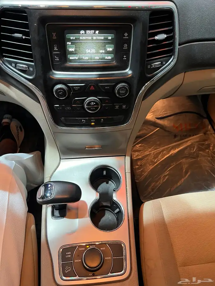 جراند شيروكي 2015 V6 4