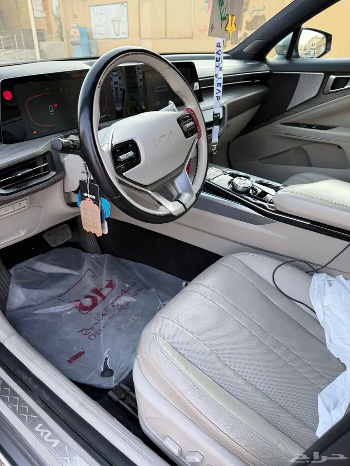 كيا كي ايت 4