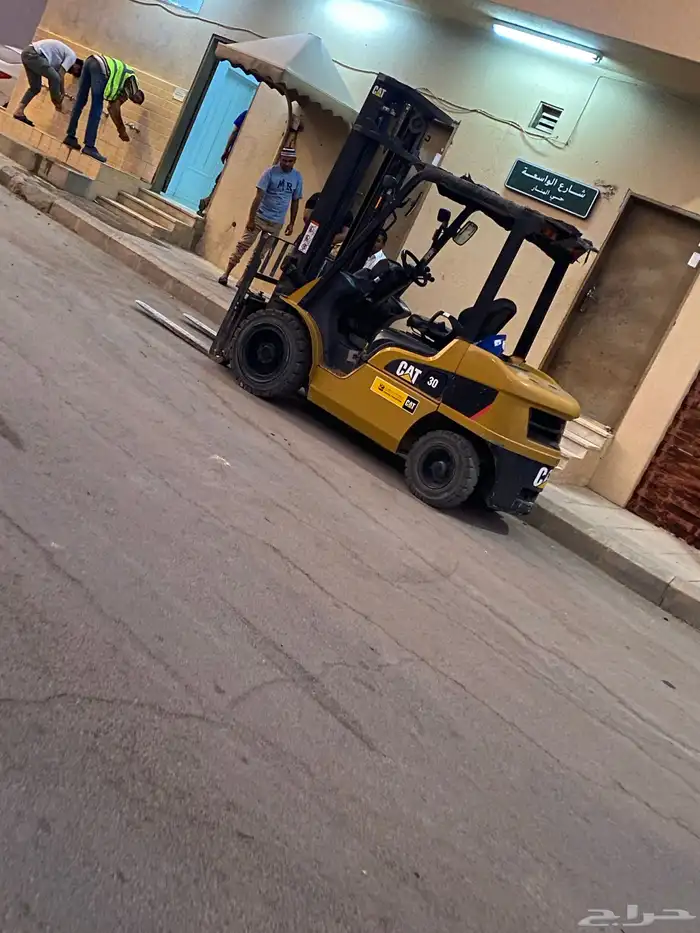 تأجير رافعه شوكية سكينه فور كلفت كرين للإيجار باسكت ونش بوم 8