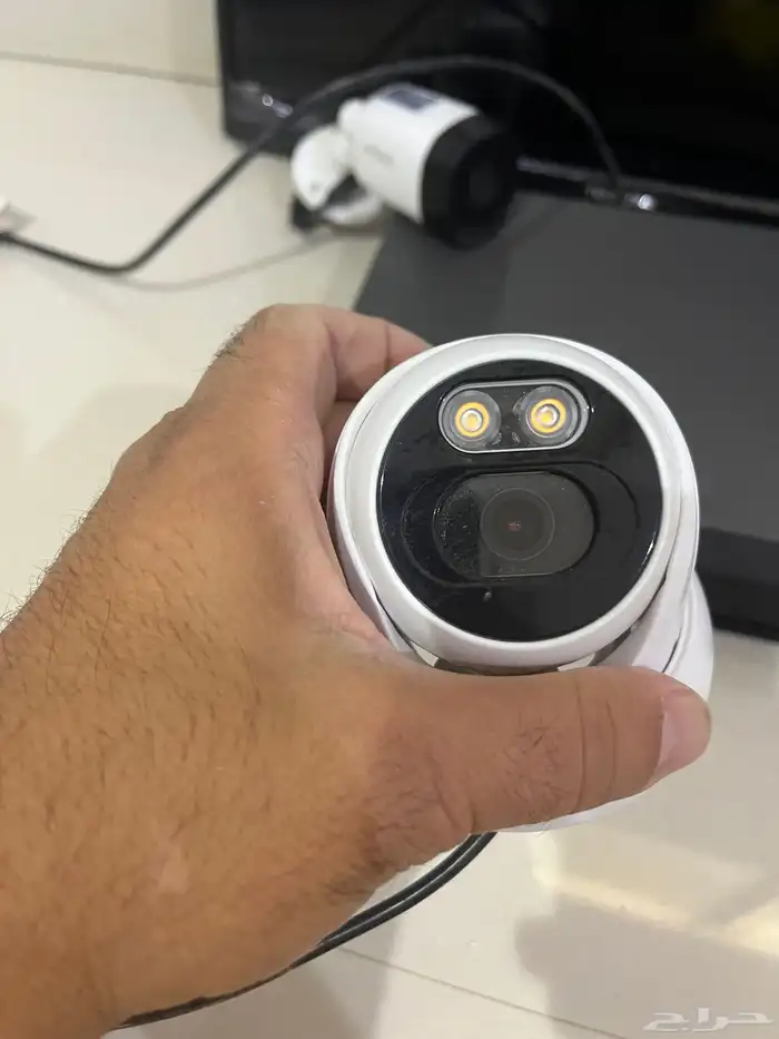 كاميرات مراقبه 1