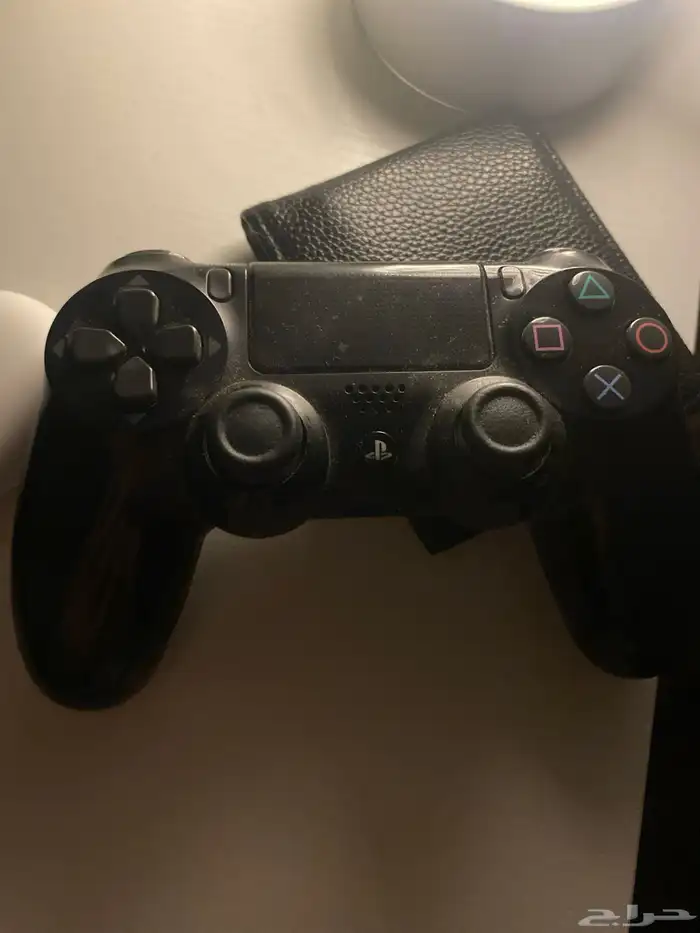 يد سوني 4 اصليه مافيها ولا خراب نضيفه 0