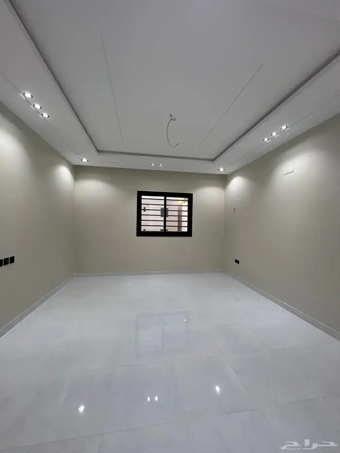 للبيع شقة ارضية و روف علوي تشطيب ممتاز مخطط قرطبة المحالة 8