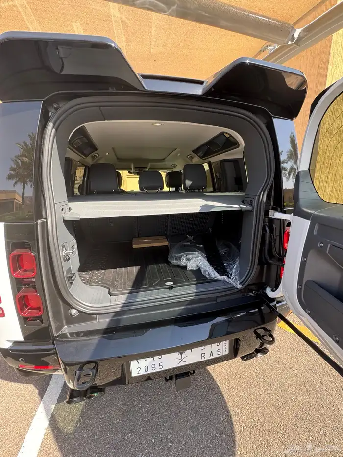 ديفيندر p400 v6 HSE X dynamic 2024 15