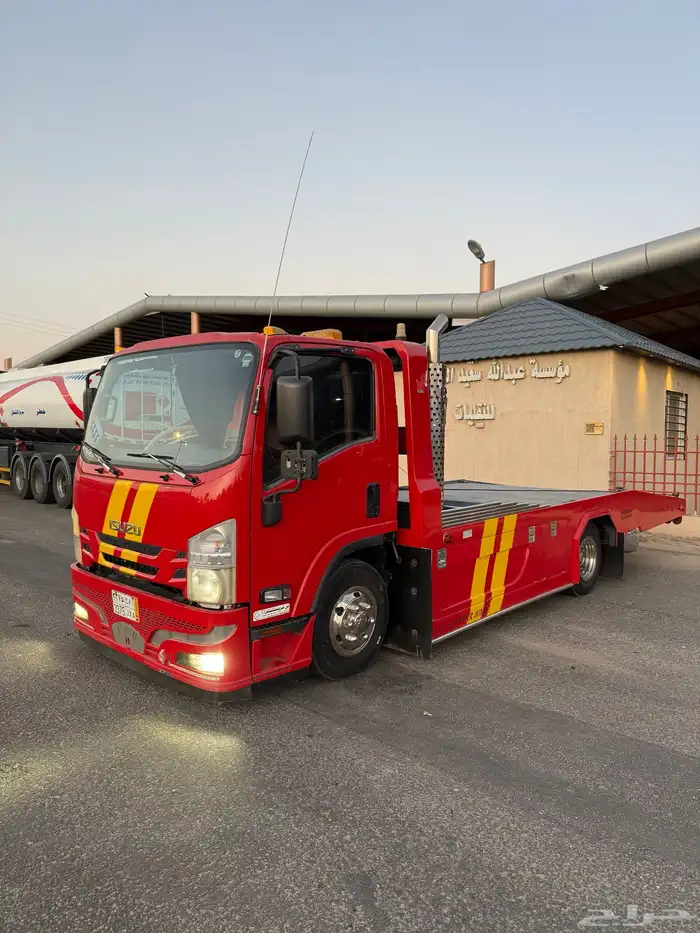 للبيع سطحة ايسوزو 2015 0