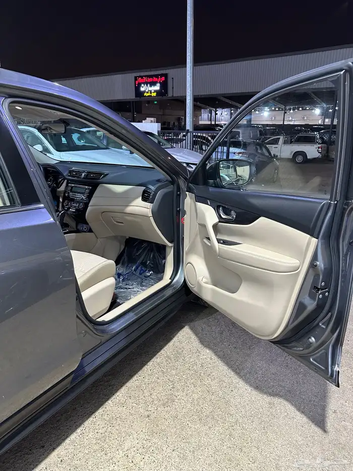 نيسان اكس تريل 2022 وكالة 22