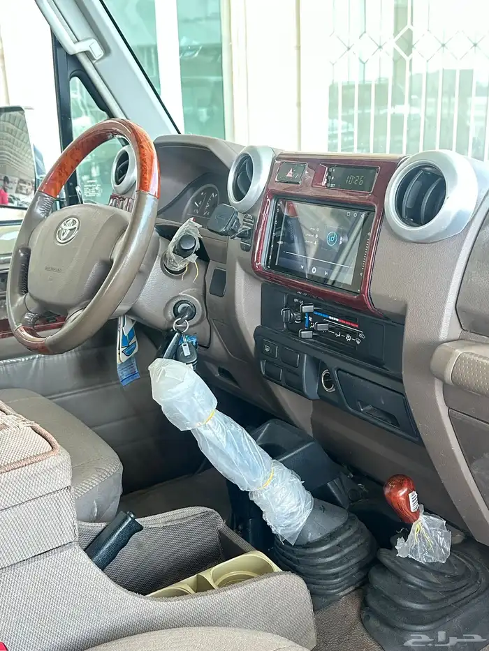 تويوتا ربع 2013 بريمي بدون ونش 7