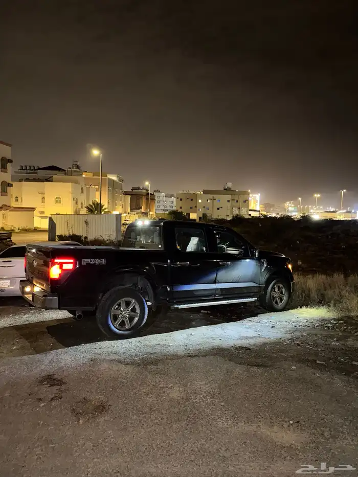 فورد F150 2024 XLT مكينة الرابتر الي تجي توين تيربو 9
