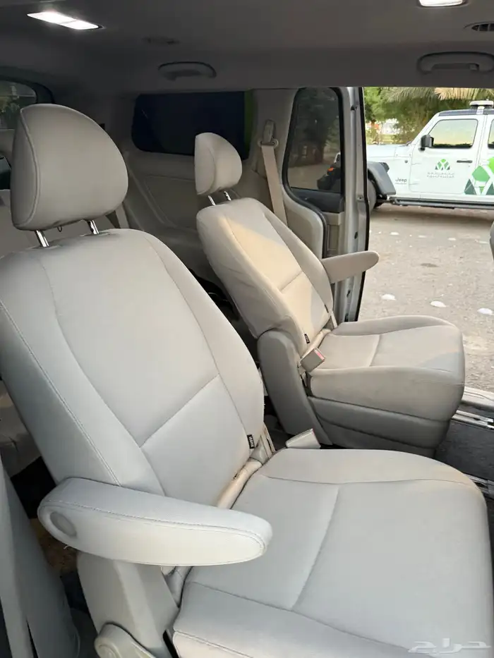 كيا كرنفال عائلي للبيع 19