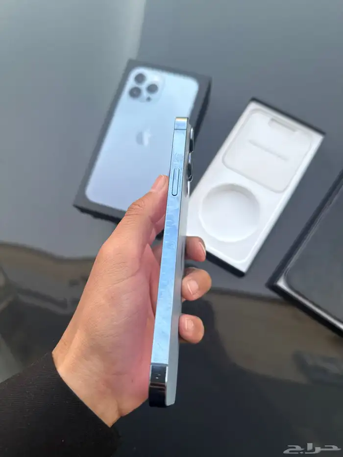 آيفون 13 برو ماكس 256 و ايفون 12 برو ماكس 128 2