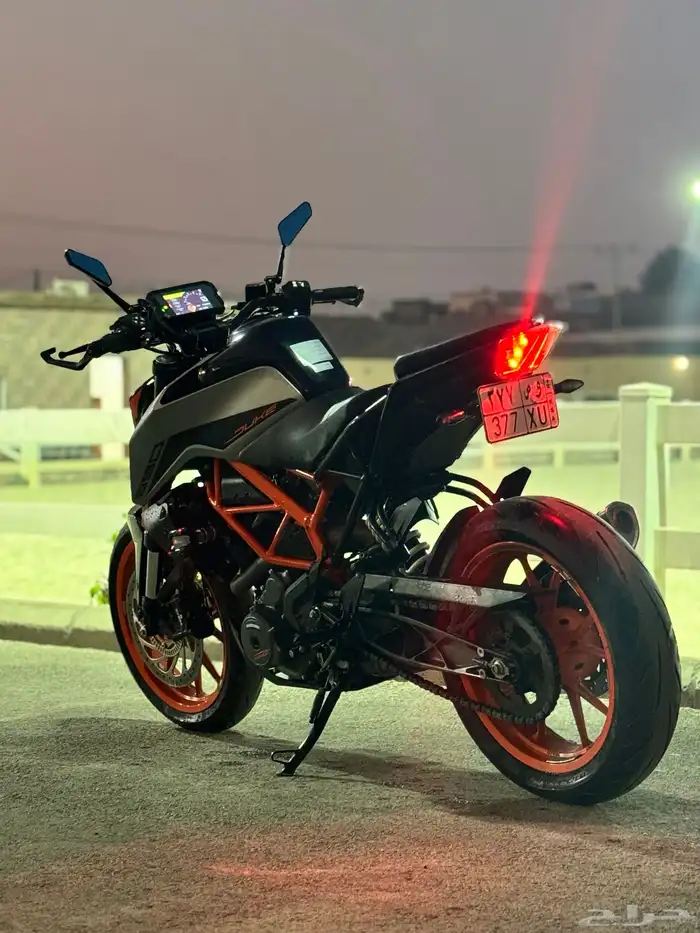 ktm duke 390 موديل 2021 2