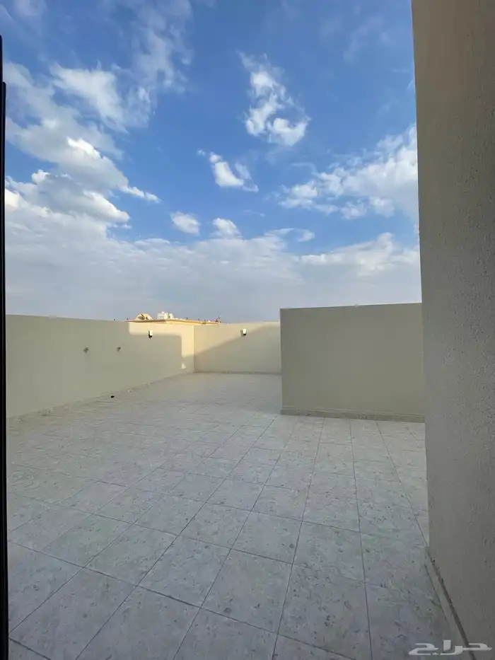 للبيع فيلا دوبلكس مودرن تشطيب راقي غرب الخميس 30
