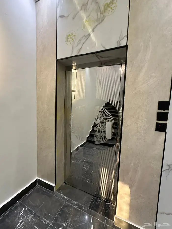 للبيع روفات ارضي وعلوي مودرن باسعار من 650 الف المحالة 13