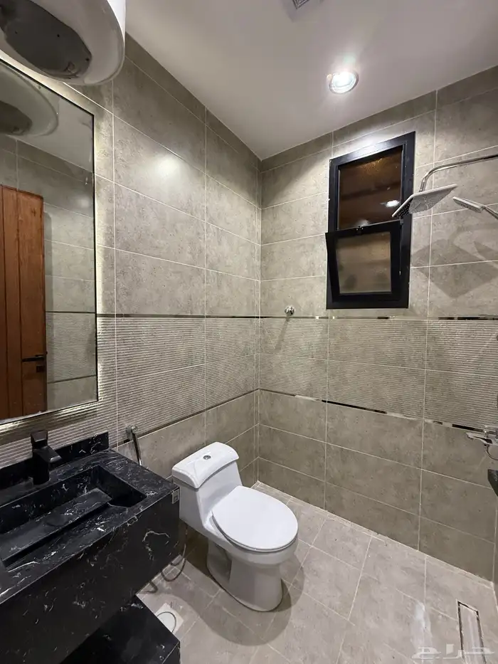 للبيع شقه ارضيه تشطيب فندقي ف ابها البديع ب 500 الف 18