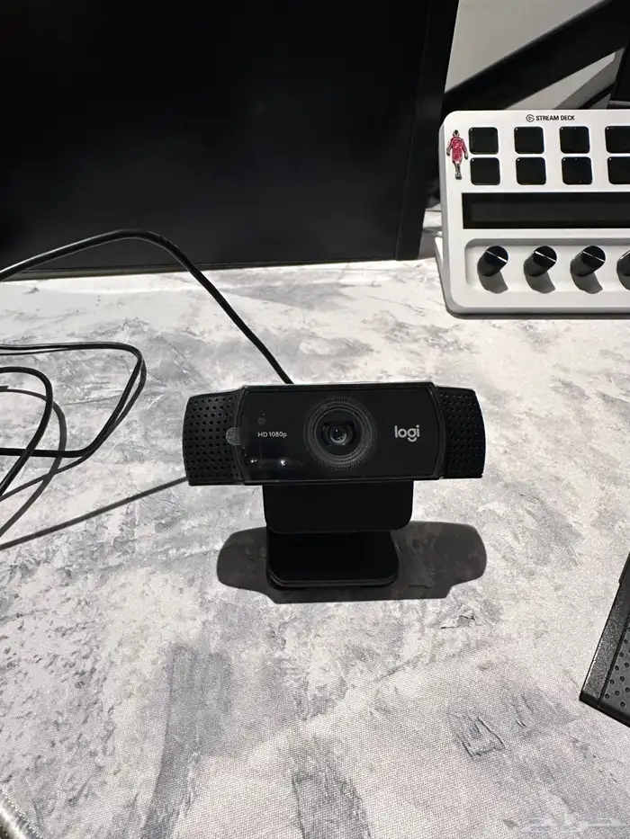 كمره بث logi 0