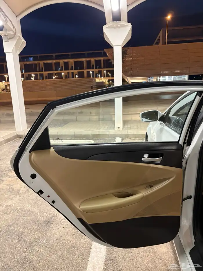 للبيع سوناتا 2012 نظيفه جدا 24