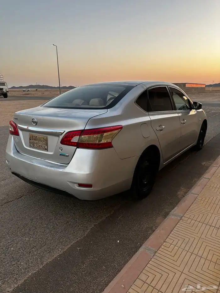 نيسان سنترا 2015 2