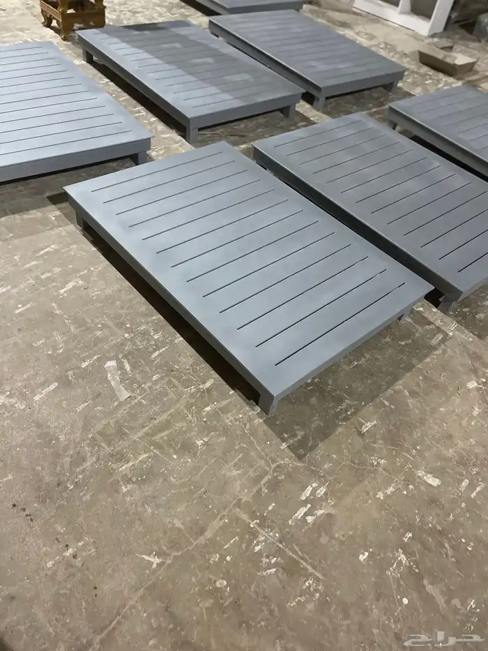 طاولة طبليه خشب جلسات خارجي و كشتات 14