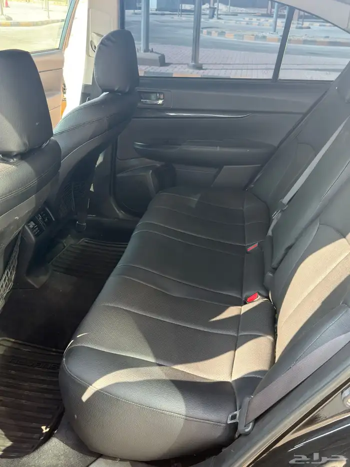 Subaru Legacy 2011 8