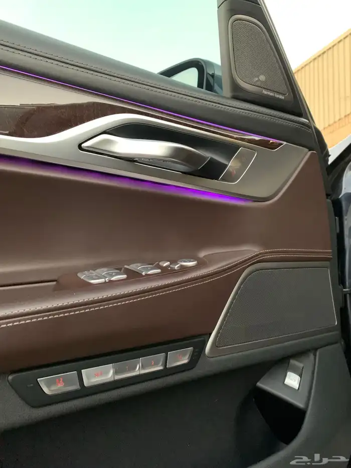 بي ام 740Li 2016 26