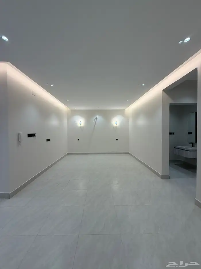 للبيع ارواف علويه وشقق ارضيه ببايكة سيارة ف احد رفيده 11