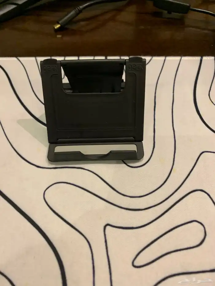 شاشه صغيره بحجم 8.8 انش 7