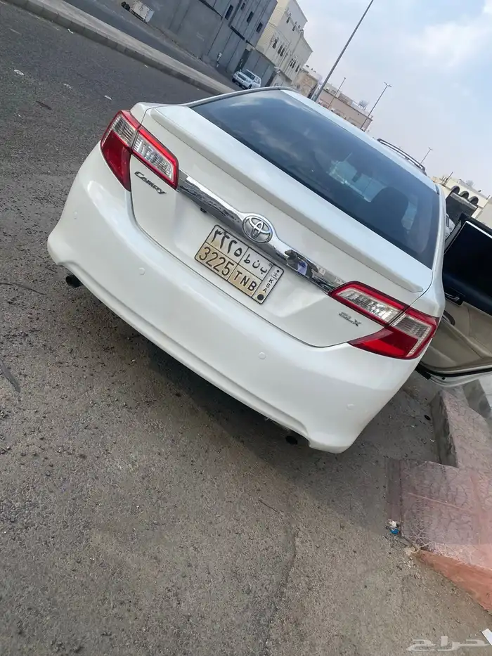 كامري 2012 فل كامل للبيع بسعر مناسب 4