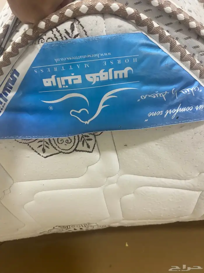 للبيع العاجل دولاب وشيفونيره ومرتبة طبية 6