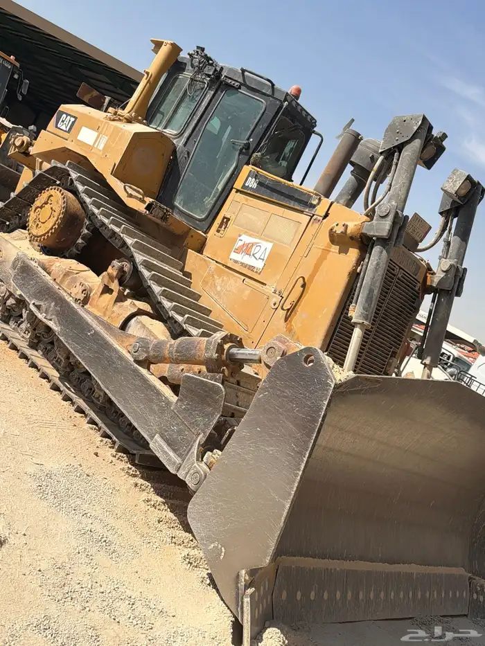 بلدوزر D8Rللبيع 0