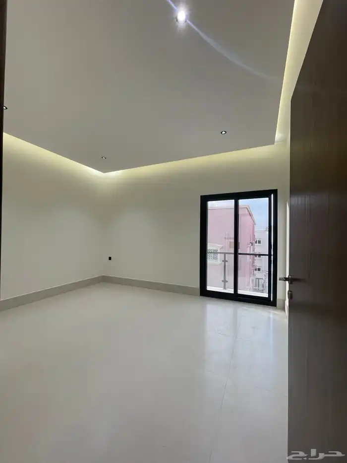 للبيع فيلا دوبلكس مودرن تشطيب راقي غرب الخميس 35