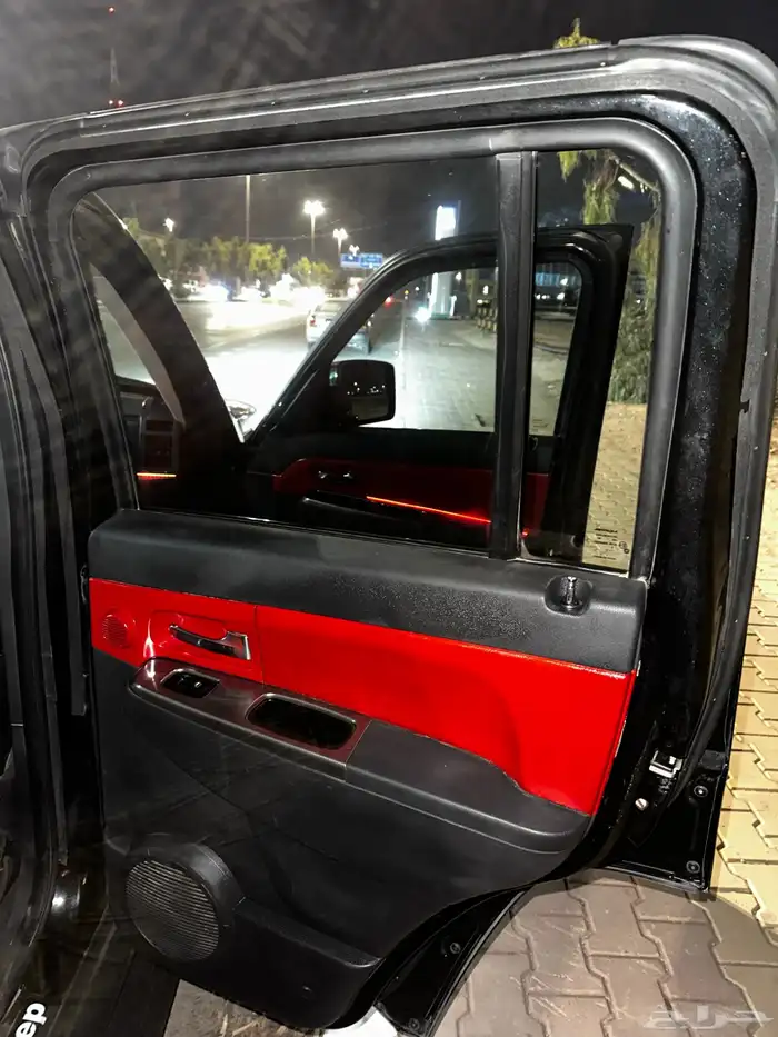 جيب شروكي ليمتد 2012 30