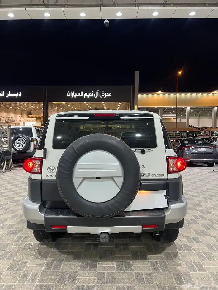 للبيع تويوتا اف جي موديل 2022 4