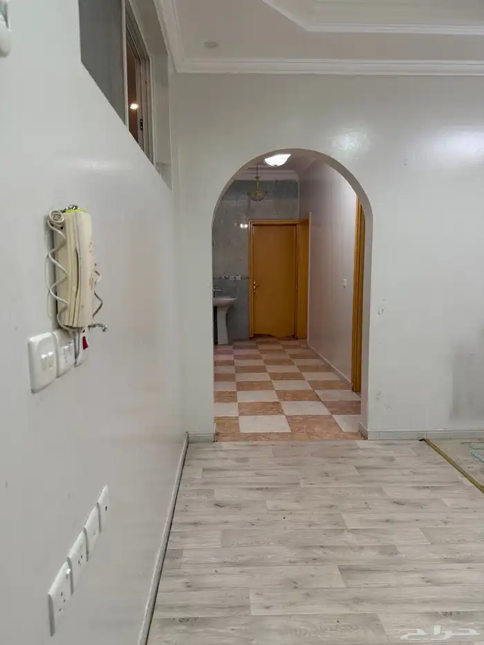 للإيجار دور علوي ودور أرضي مستقل بالرس 17