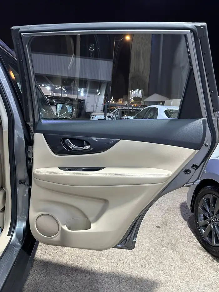 نيسان اكس تريل 2022 وكالة 19