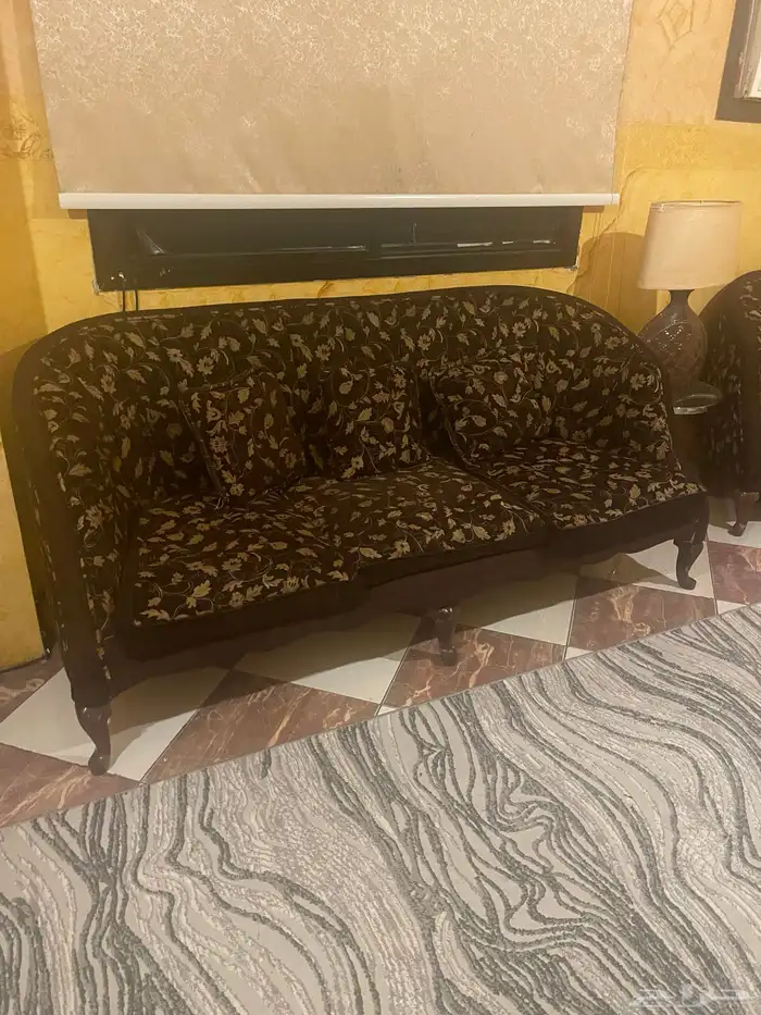 اثاث للبيع ( غرفة نوم ) ( مجالس)( متفرقات) 6