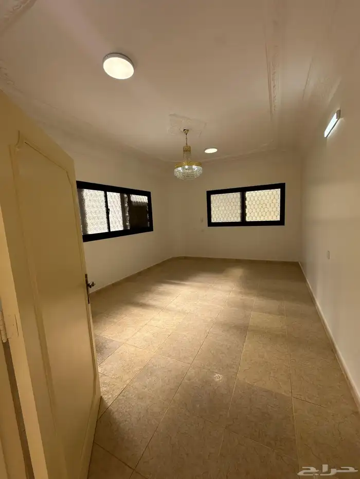 دور ارضي للايجار 5