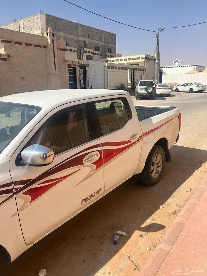 للبيع نافارا موديل 2019 قير توماتيك بنزين اللي فيها موضحة 4