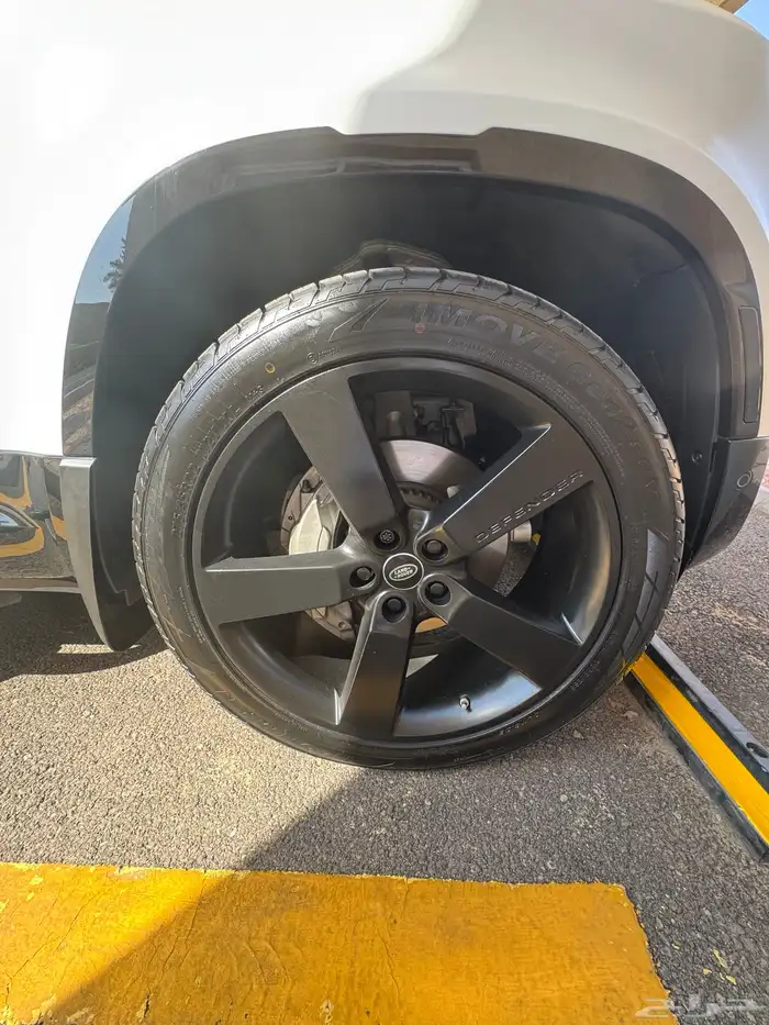 ديفيندر p400 v6 HSE X dynamic 2024 13