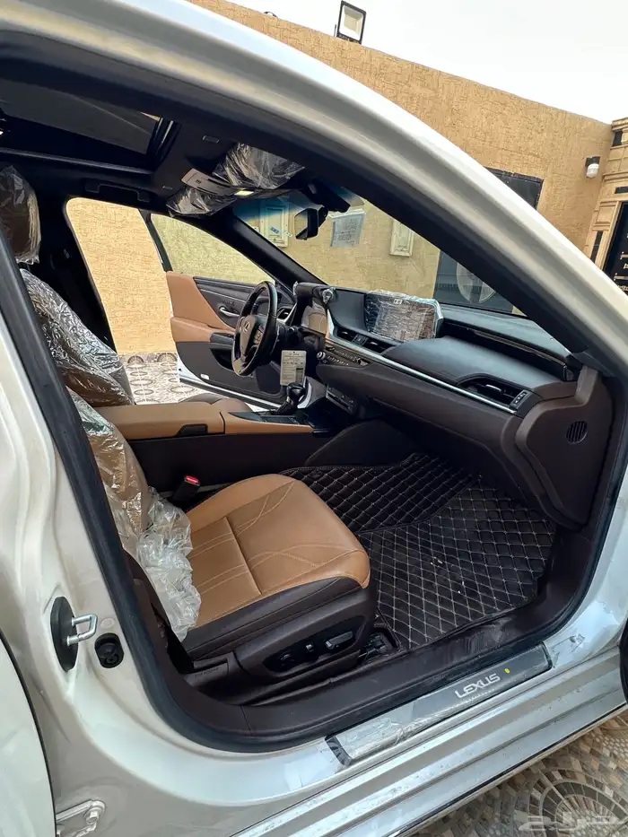 للبيع لكزس ES350 cc((مخزن))مالك اول 12