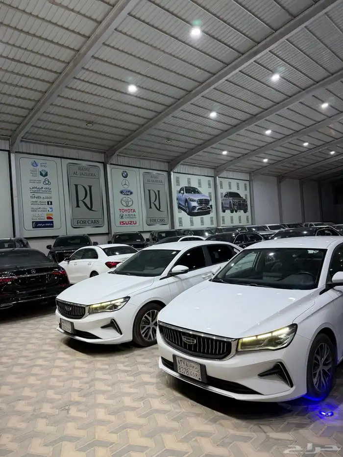 جيلي ام جرامد 2023 للبيع 9