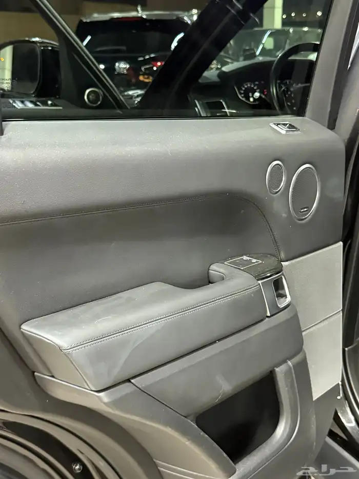 رنج روفر سبورت ديزل 2019 ( بحالة الوكالة ) 10