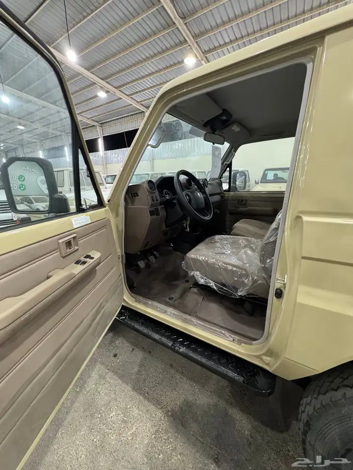 تويوتا ربع ابيض 7