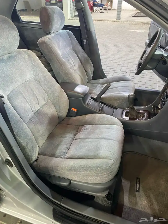 كامري 2002 GLi اللون فضى 27