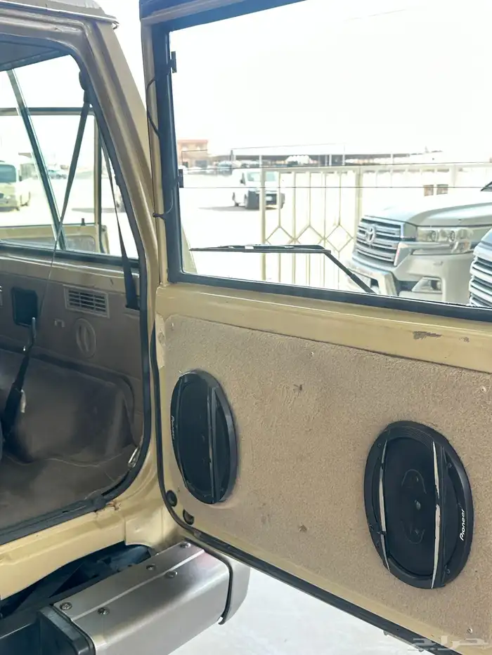 تويوتا ربع 2013 بريمي بدون ونش 11