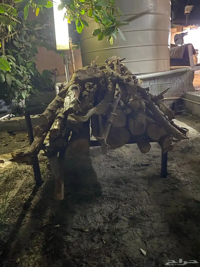 حطب من شجر النيم 1