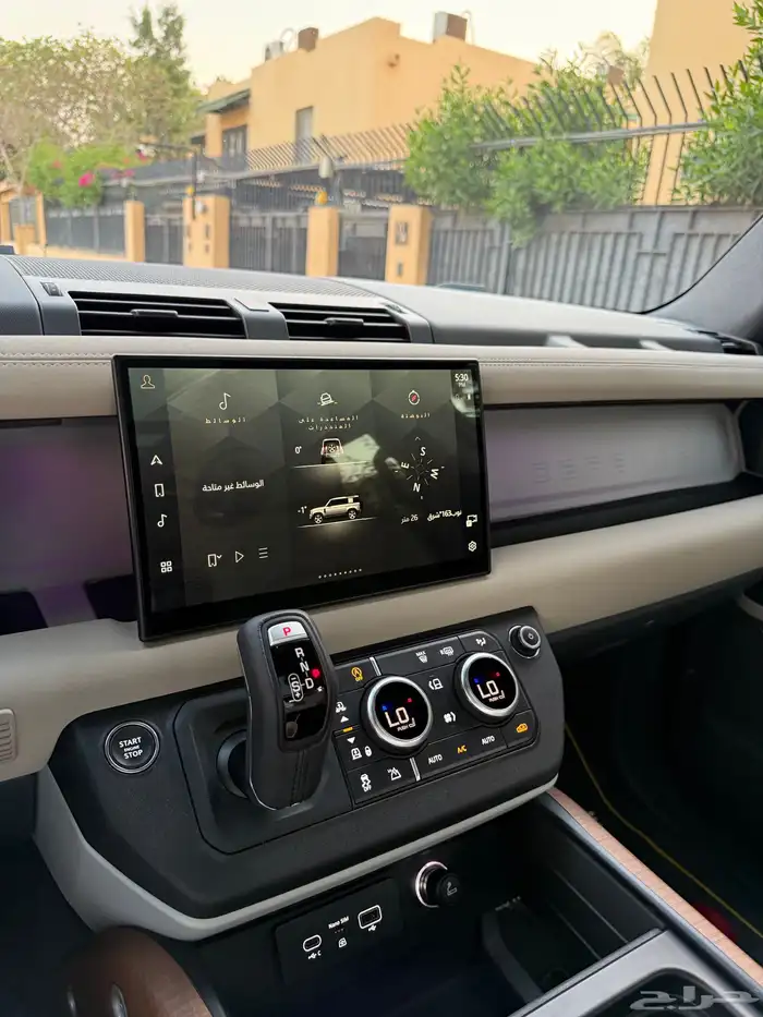 للبيع ديفندر 2023 6 سلندر HSE 110 12