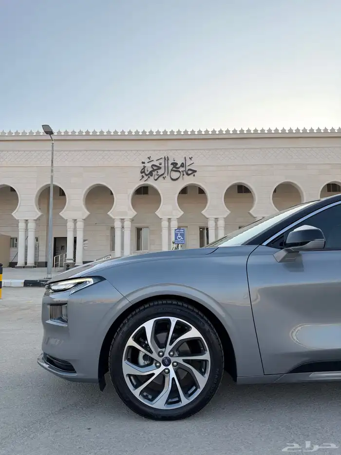 فورد تورس 2024 فل كامل تيتانيوم 38