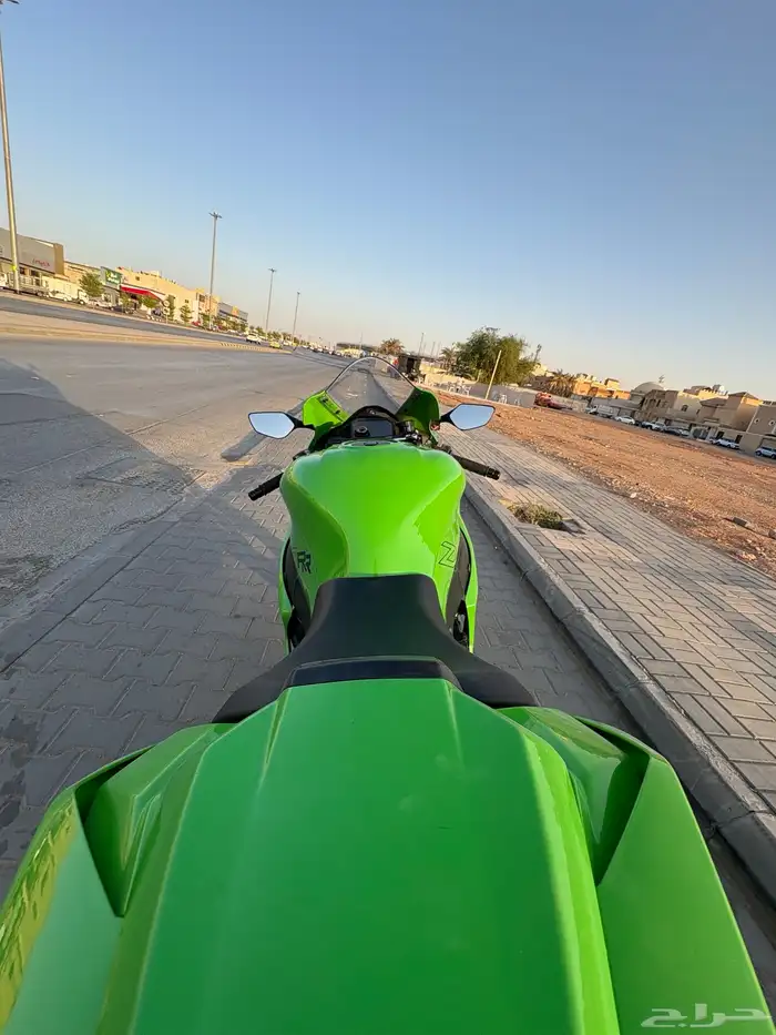2023 kawaski ZX10r 6