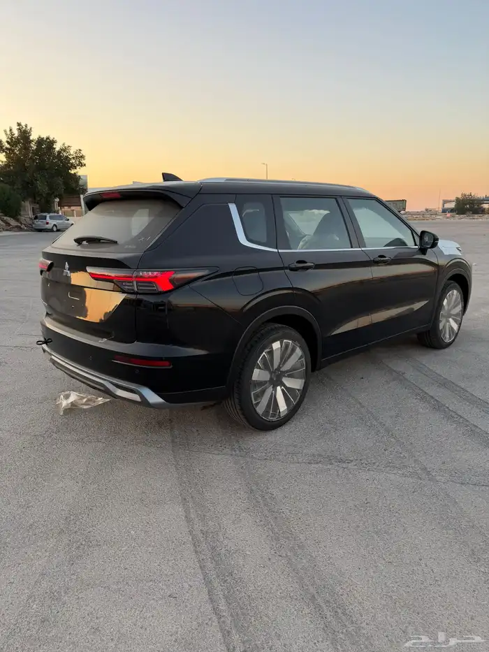 ميتسوبيشي اوتلاندر 2026 نص فل بلس ب 119900 عرض خاص شكل جديد 9